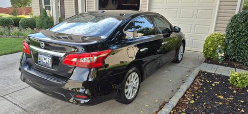 Black 2018 Nissan Sentra SV