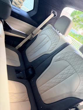 Gray 2023 BMW X7 M60i