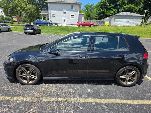 Black 2017 Volkswagen Golf R 4-Door w/DCC & Navigation