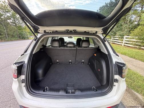 White 2019 Jeep Compass Latitude