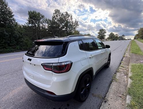 White 2019 Jeep Compass Latitude