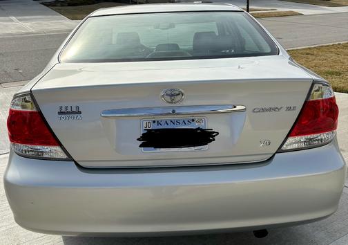 2005 Toyota Camry XLE V6