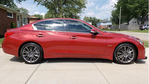 2016 INFINITI Q50 3.0t Red Sport 400