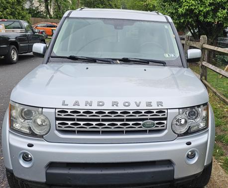 2011 Land Rover LR4 Lux