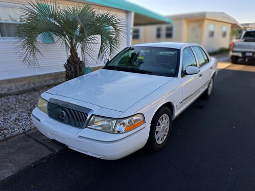 2004 Mercury Grand Marquis GS