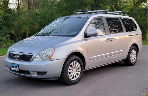 2011 Kia Sedona LX