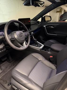 2025 Toyota RAV4 Hybrid XSE