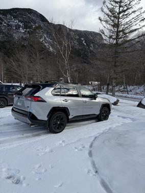 2025 Toyota RAV4 Hybrid XSE