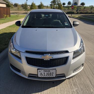 Gray 2012 Chevrolet Cruze LS