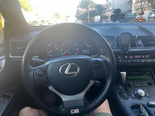 White 2014 Lexus CT 200h Premium