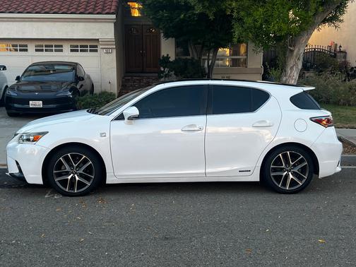 White 2014 Lexus CT 200h Premium