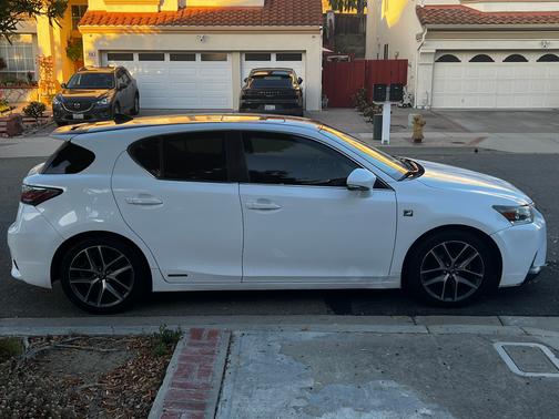 White 2014 Lexus CT 200h Premium