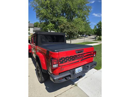 2021 Jeep Gladiator Willys