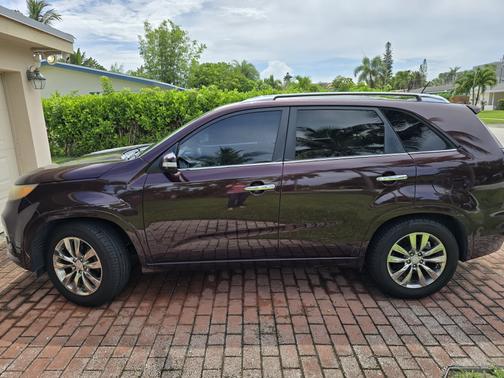 2011 Kia Sorento SX