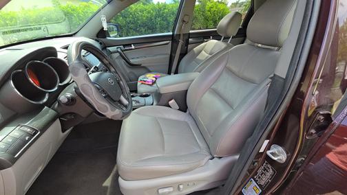 2011 Kia Sorento SX
