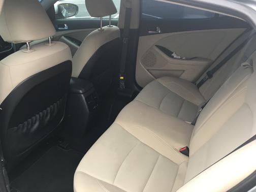 Silver 2014 Kia Optima Hybrid LX