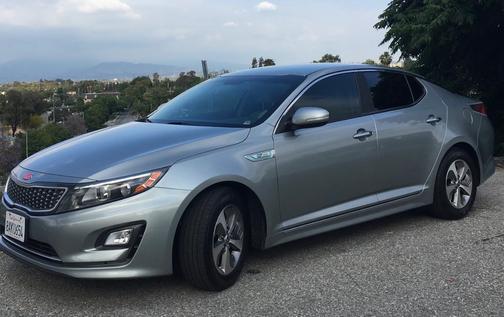 Silver 2014 Kia Optima Hybrid LX