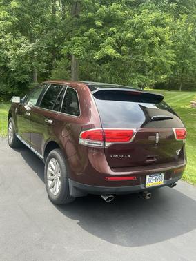 Brown 2012 Lincoln MKX Base