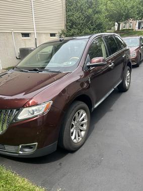 Brown 2012 Lincoln MKX Base