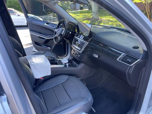 2015 Mercedes-Benz GL-Class GL 550 4MATIC