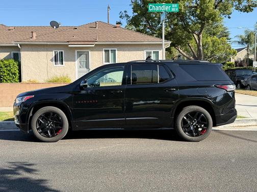 Black 2018 Chevrolet Traverse Premier