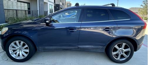 2013 Volvo XC60 T6 R-Design Platinum