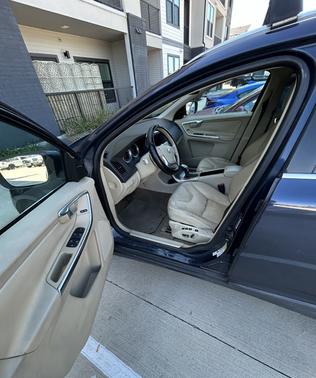 2013 Volvo XC60 T6 R-Design Platinum