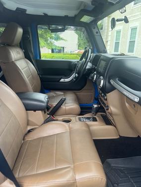 2012 Jeep Wrangler Unlimited Sahara