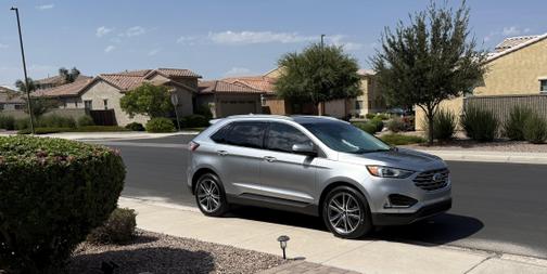 2020 Ford Edge Titanium