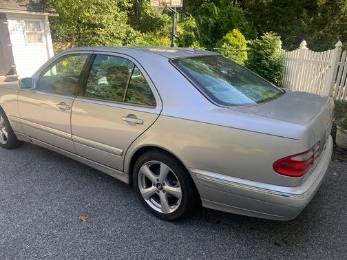 2002 Mercedes-Benz E-Class E320 4MATIC