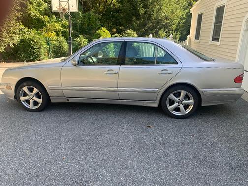 2002 Mercedes-Benz E-Class E320 4MATIC