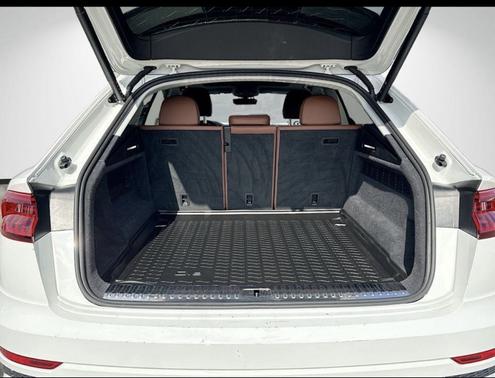 White 2022 Audi Q8 55 Premium Plus