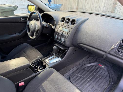 2010 Nissan Altima Hybrid Base