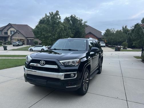 Black 2016 Toyota 4Runner Limited