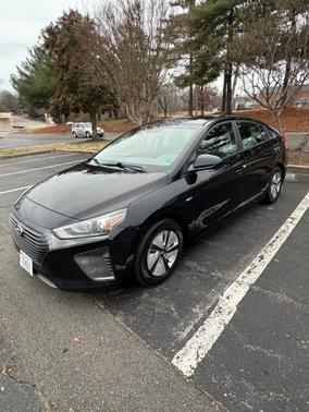 2019 Hyundai IONIQ Hybrid Blue