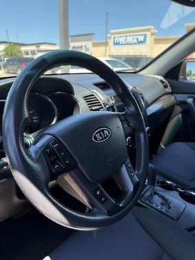2011 Kia Sorento LX