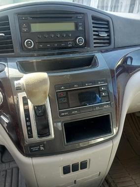 2016 Nissan Quest SV
