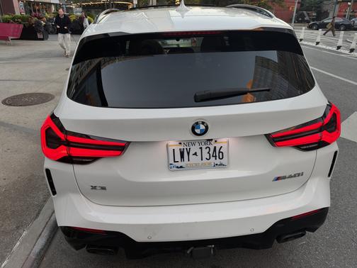 White 2022 BMW X3 M40i