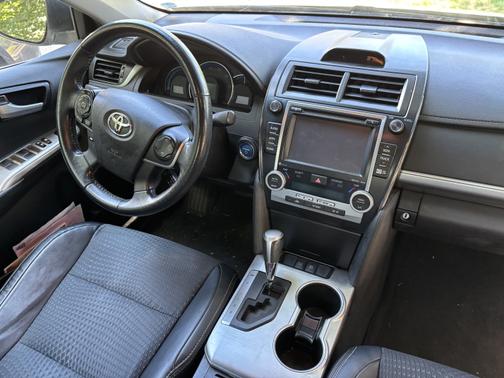2014 Toyota Camry Hybrid SE Limited Edition