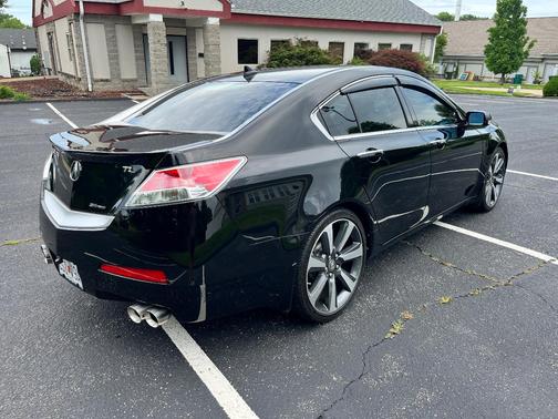 Black 2010 Acura TL Technology