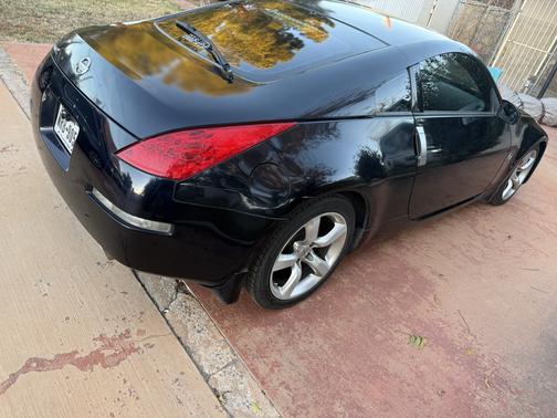 Blue 2008 Nissan 350Z Base