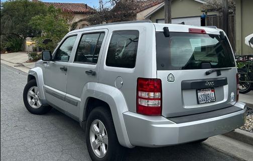 Silver 2011 Jeep Liberty Sport
