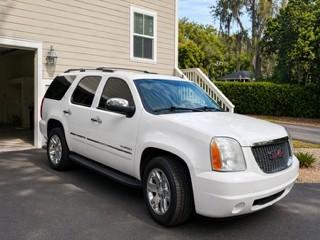 White 2011 GMC Yukon SLT