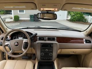 White 2011 GMC Yukon SLT