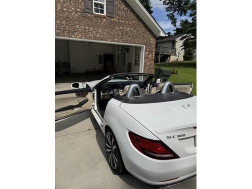 2017 Mercedes-Benz SLC 300 Base