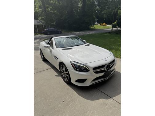 2017 Mercedes-Benz SLC 300 Base