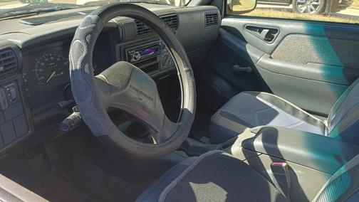 1994 Chevrolet S-10 LS Extended Cab