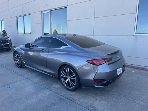 2018 INFINITI Q60 2.0t PURE