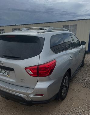 2020 Nissan Pathfinder SL