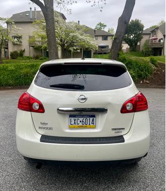 White 2013 Nissan Rogue S